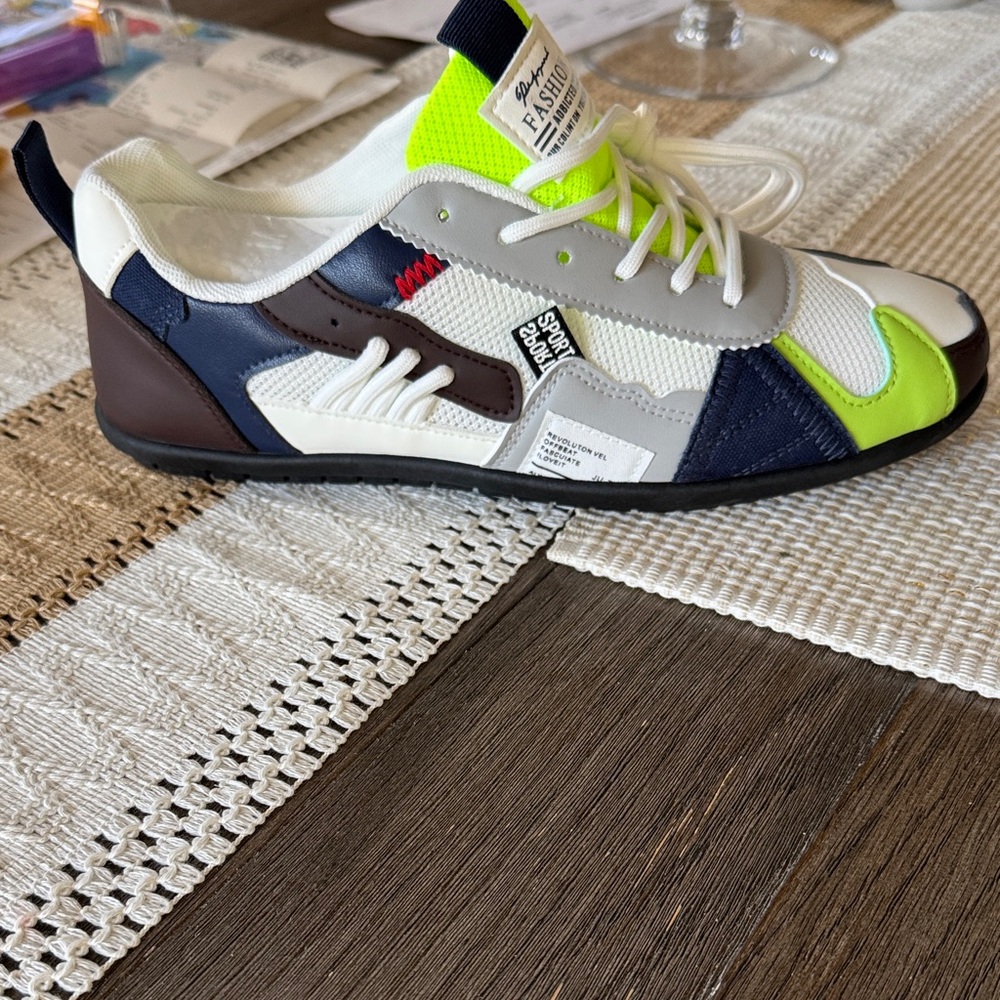Sleek Multicolor Men's Sneakers